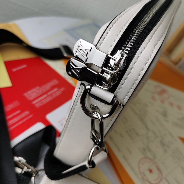 ルイヴィトンバッグ内部構造